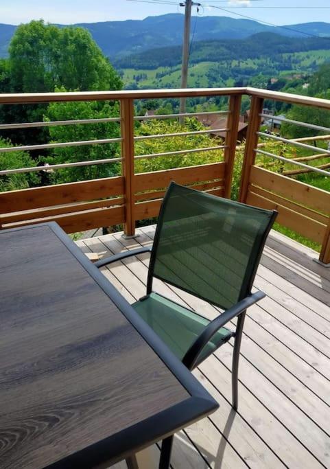 Aux Balcons De La Vallee Soultzeren 外观 照片